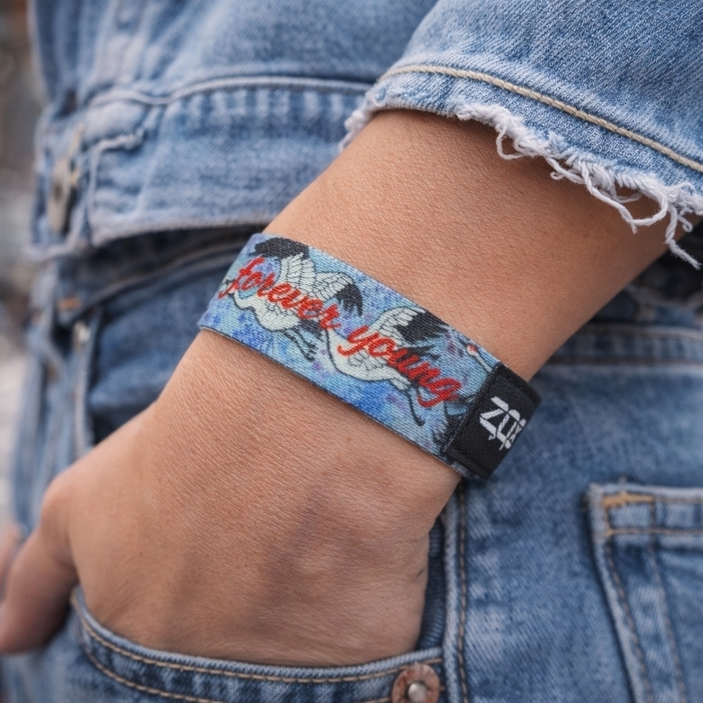 🖤 ZOX “Forever Young” Wristband — Retired • Complete Set Size Medium